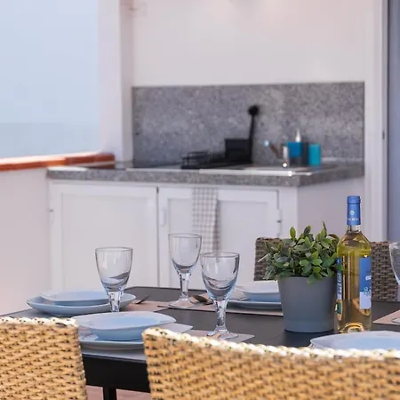 Spacious 3br With Big Terrace *