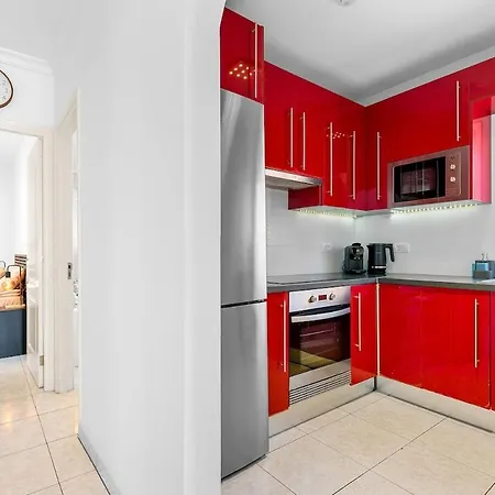 Spacious 3br With Big Terrace Apartmán