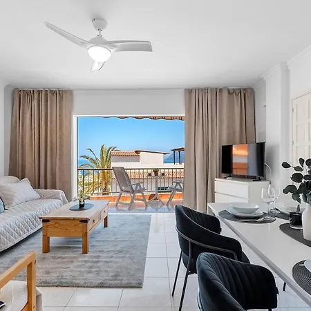 Spacious 3br With Big Terrace