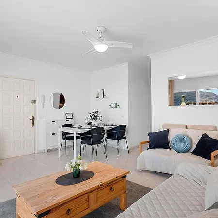 Spacious 3br With Big Terrace