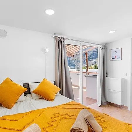 Apartmán Spacious 3br With Big Terrace